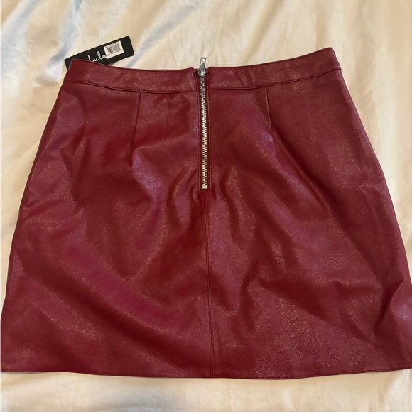 Lulus vegan leather skirt (M) NWT - Picture 7 of 10